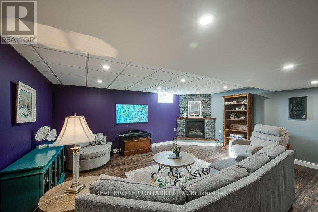 25 Pickett Court N, West Perth (Mitchell), Ontario  N0K 1N0 - Photo 21 - X12444201