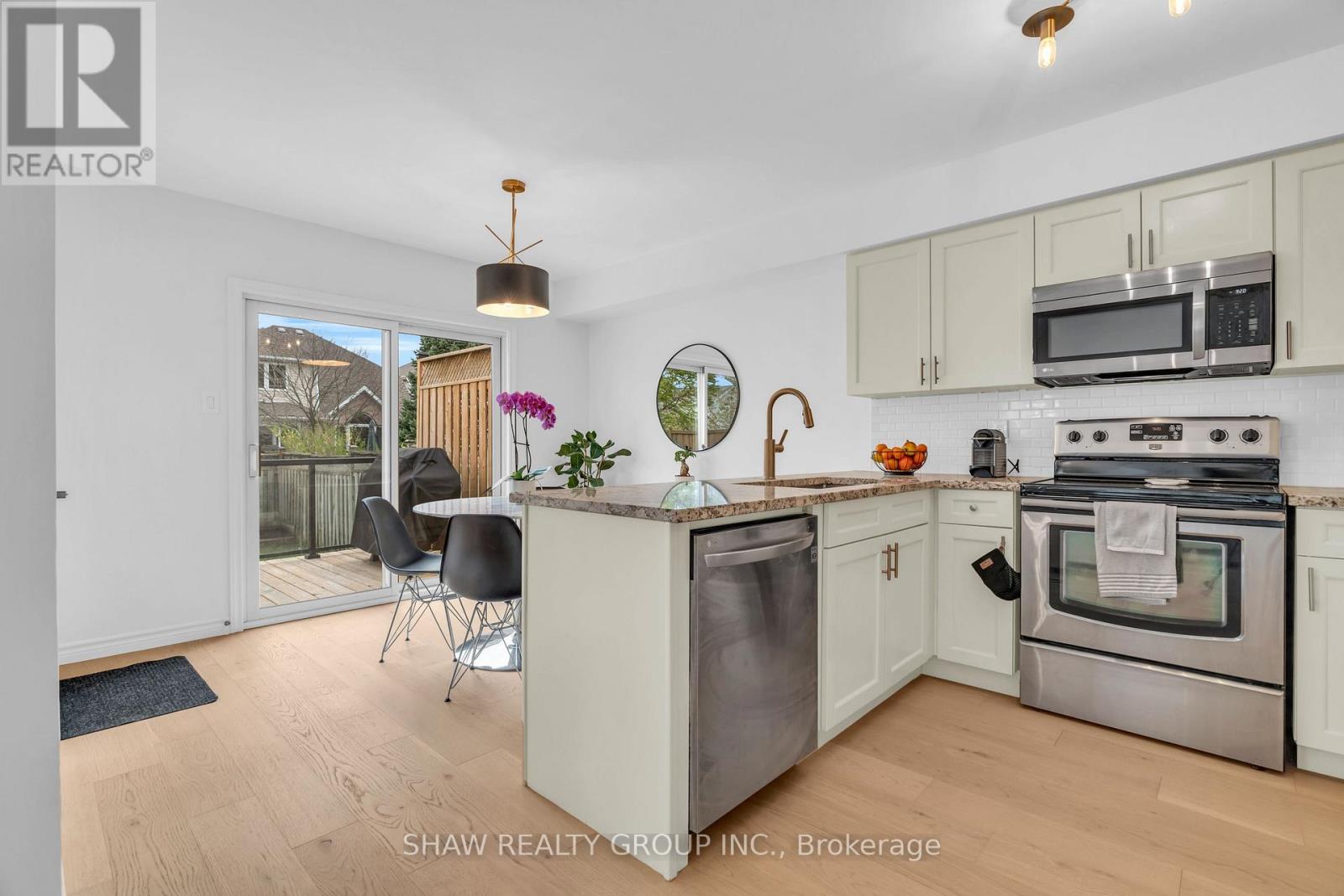9 Gaw Crescent, Guelph (Pineridge/westminster Woods), Ontario  N1L 1H8 - Photo 14 - X12444208