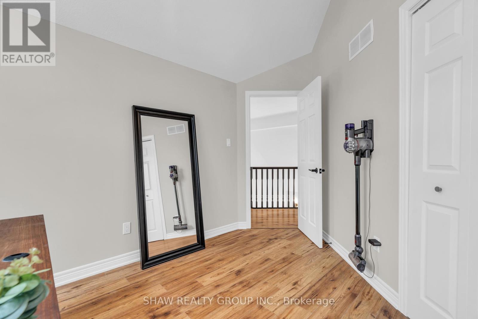 9 Gaw Crescent, Guelph (Pineridge/westminster Woods), Ontario  N1L 1H8 - Photo 29 - X12444208