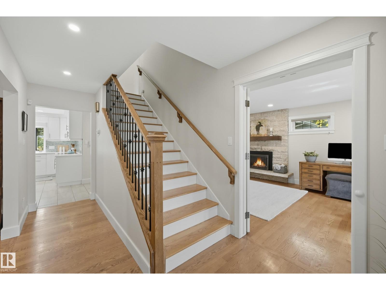 12408 39 Av Nw, Edmonton, Alberta  T6J 0N2 - Photo 4 - E4460760