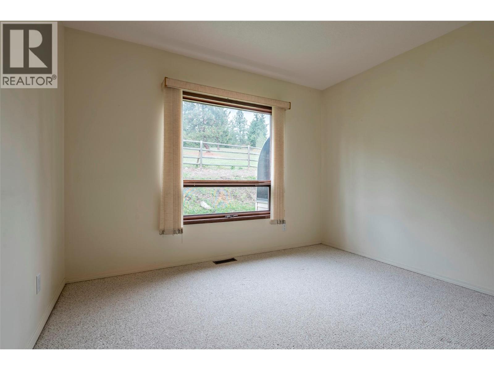 2150 Rashdale Road, Spallumcheen, British Columbia  V0E 1B4 - Photo 18 - 10364890