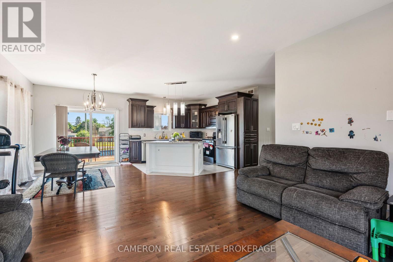 38 Abagail Crescent, South Stormont, Ontario  K0C 1M0 - Photo 12 - X12444227