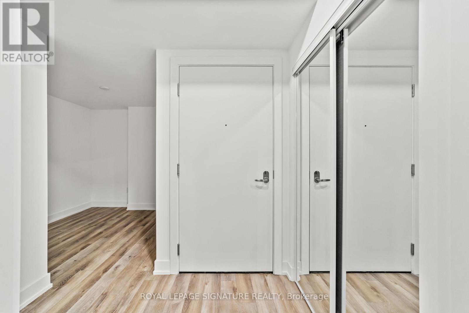 501 - 9 Clegg Road, Markham, Ontario  L6G 0H3 - Photo 3 - N12441264