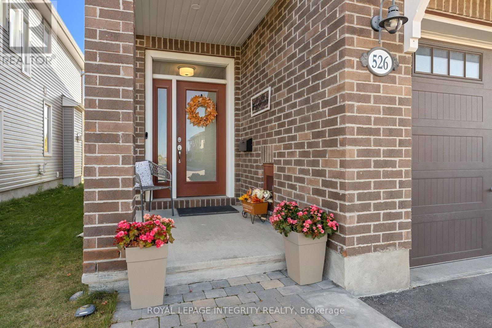 526 Jackdaw Avenue, Ottawa, Ontario  K2J 6M8 - Photo 2 - X12443215