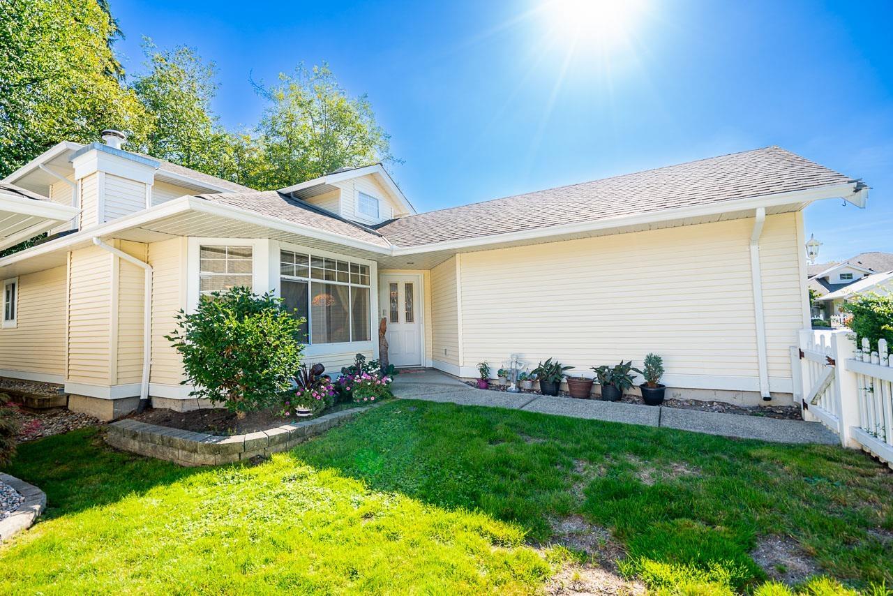 142 9208 208 Street, Langley, British Columbia  V1M 2M9 - Photo 2 - R3045361