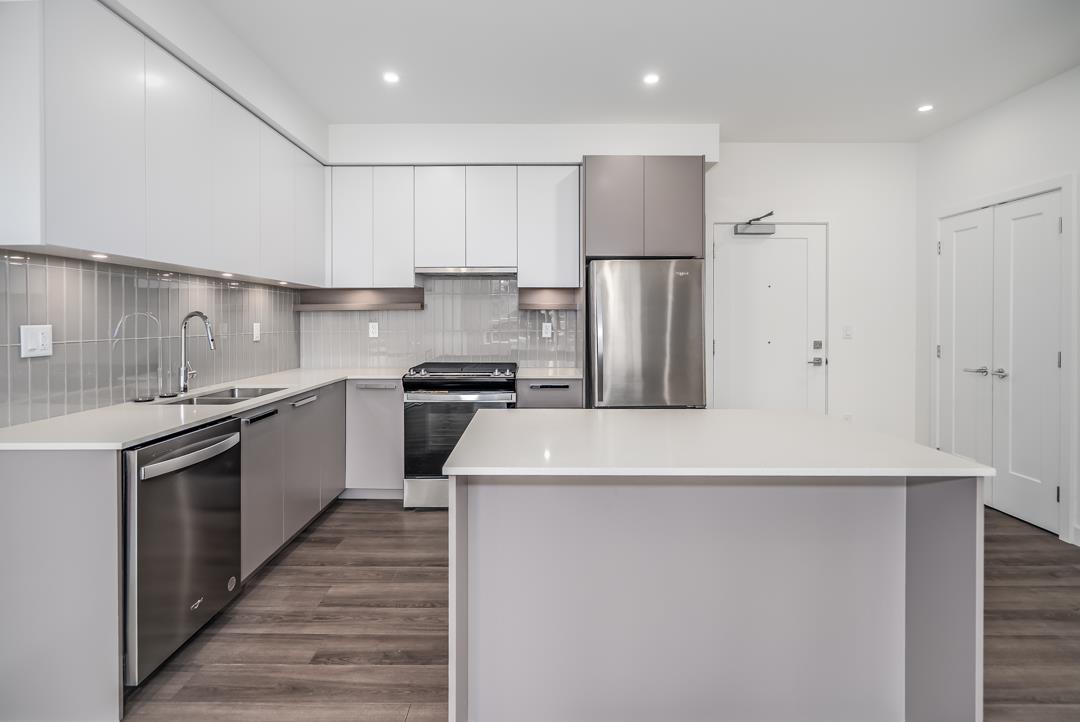 406 13788 76 Avenue, Surrey, British Columbia  V3W 3V9 - Photo 8 - R3055253