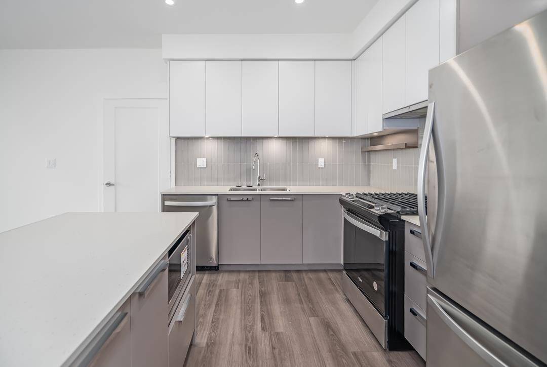 406 13788 76 Avenue, Surrey, British Columbia  V3W 3V9 - Photo 12 - R3055253
