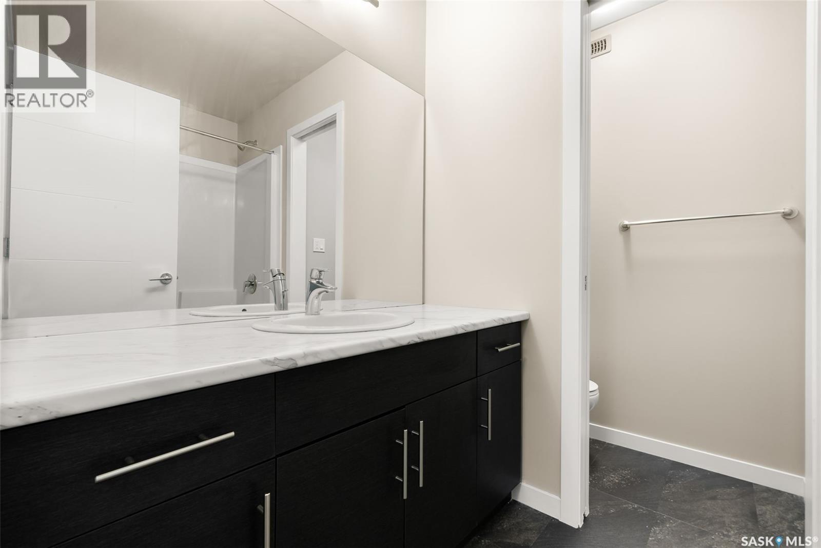3917 James Hill Road, Regina, Saskatchewan  S4W 0N8 - Photo 19 - SK020064