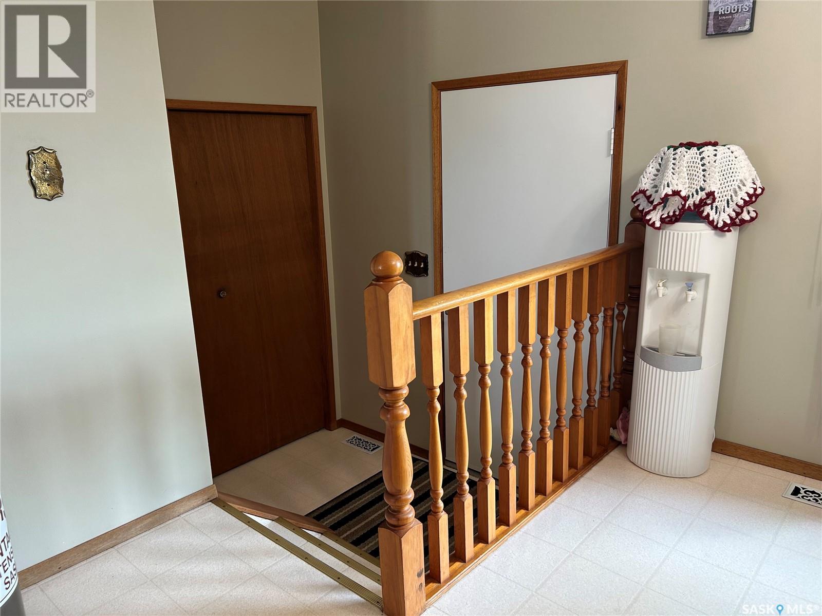 209 Taylor Street, Bienfait, Saskatchewan  S0C 0M0 - Photo 22 - SK020058