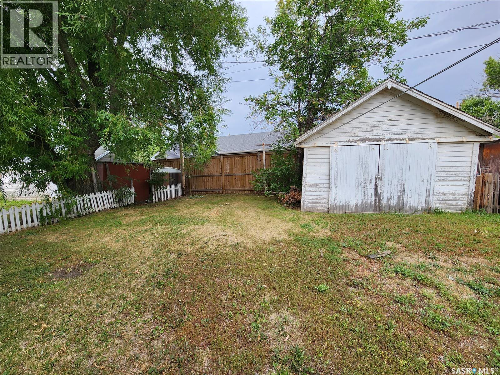 5 Prairie Avenue, Weyburn, Saskatchewan  S4H 0K9 - Photo 14 - SK020038