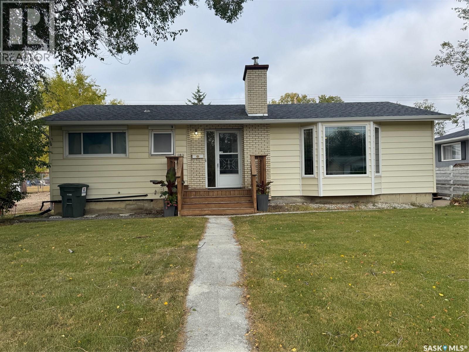 1811 91st Street, North Battleford, Saskatchewan  S9A 0A6 - Photo 1 - SK019958