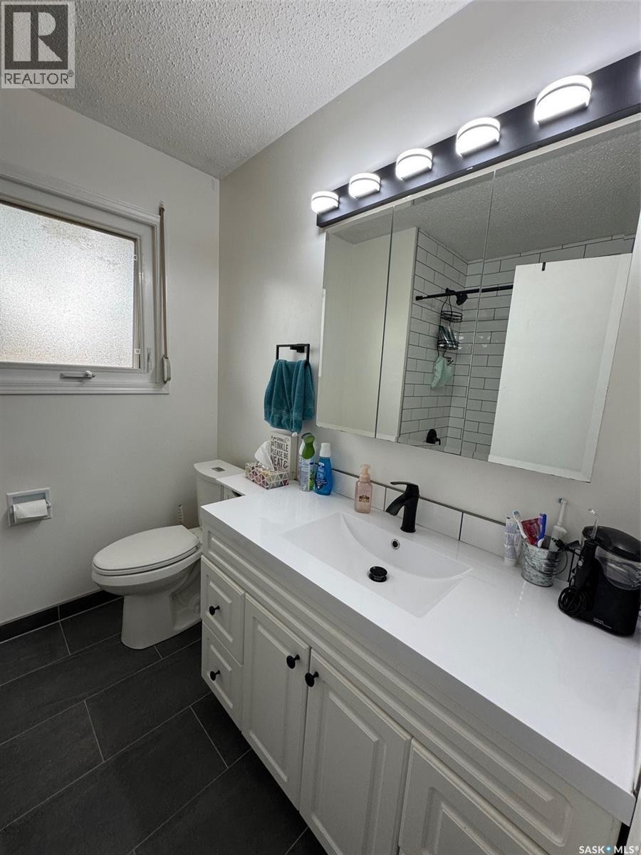 1811 91st Street, North Battleford, Saskatchewan  S9A 0A6 - Photo 11 - SK019958