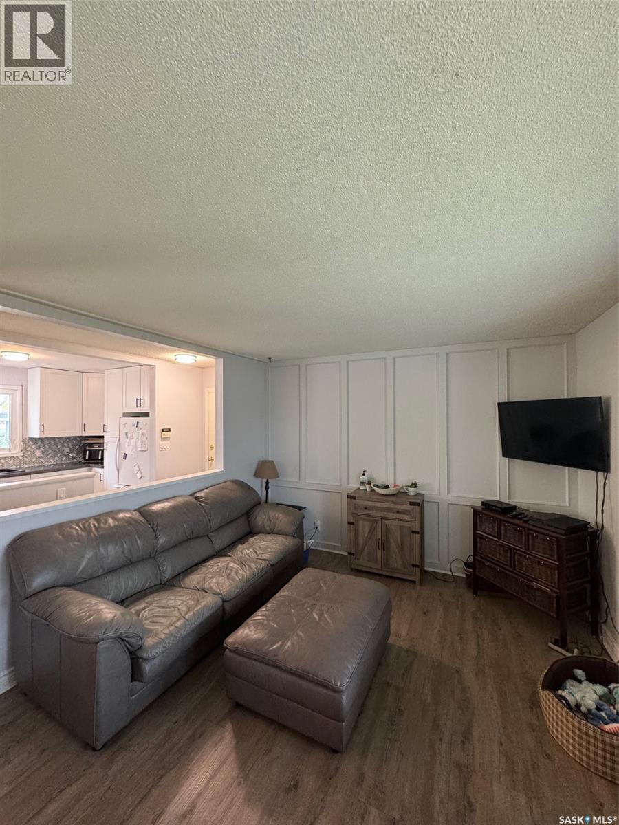 1811 91st Street, North Battleford, Saskatchewan  S9A 0A6 - Photo 4 - SK019958