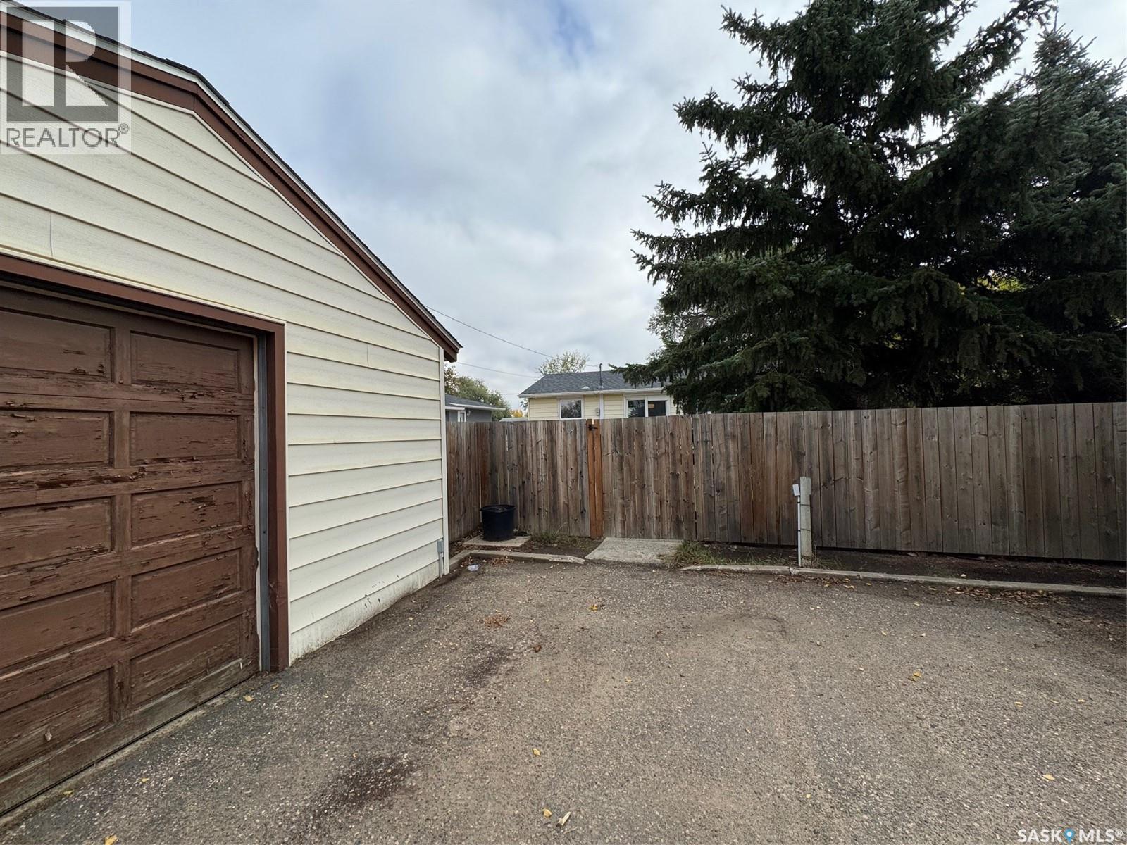 1811 91st Street, North Battleford, Saskatchewan  S9A 0A6 - Photo 40 - SK019958