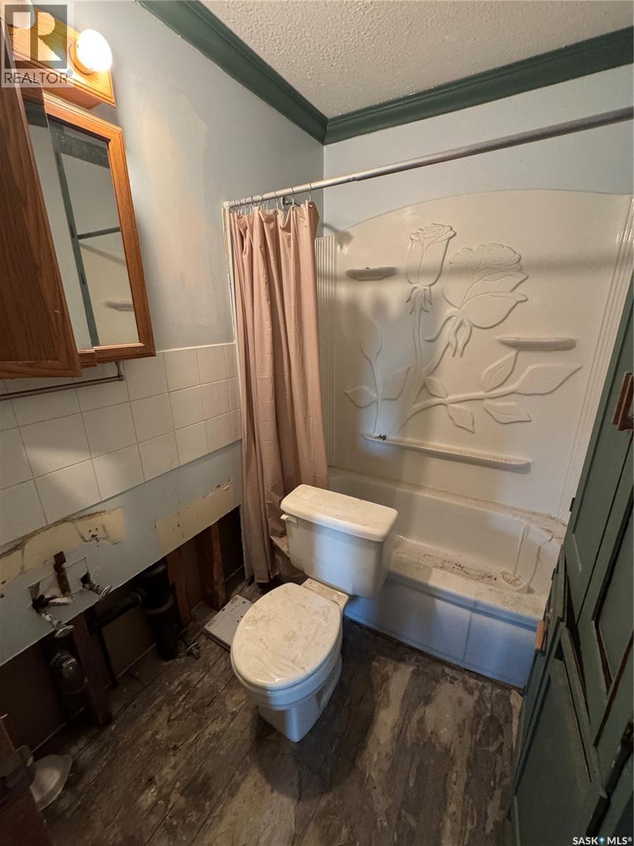 319 3rd Avenue W, Biggar, Saskatchewan  S0K 0M0 - Photo 12 - SK019945