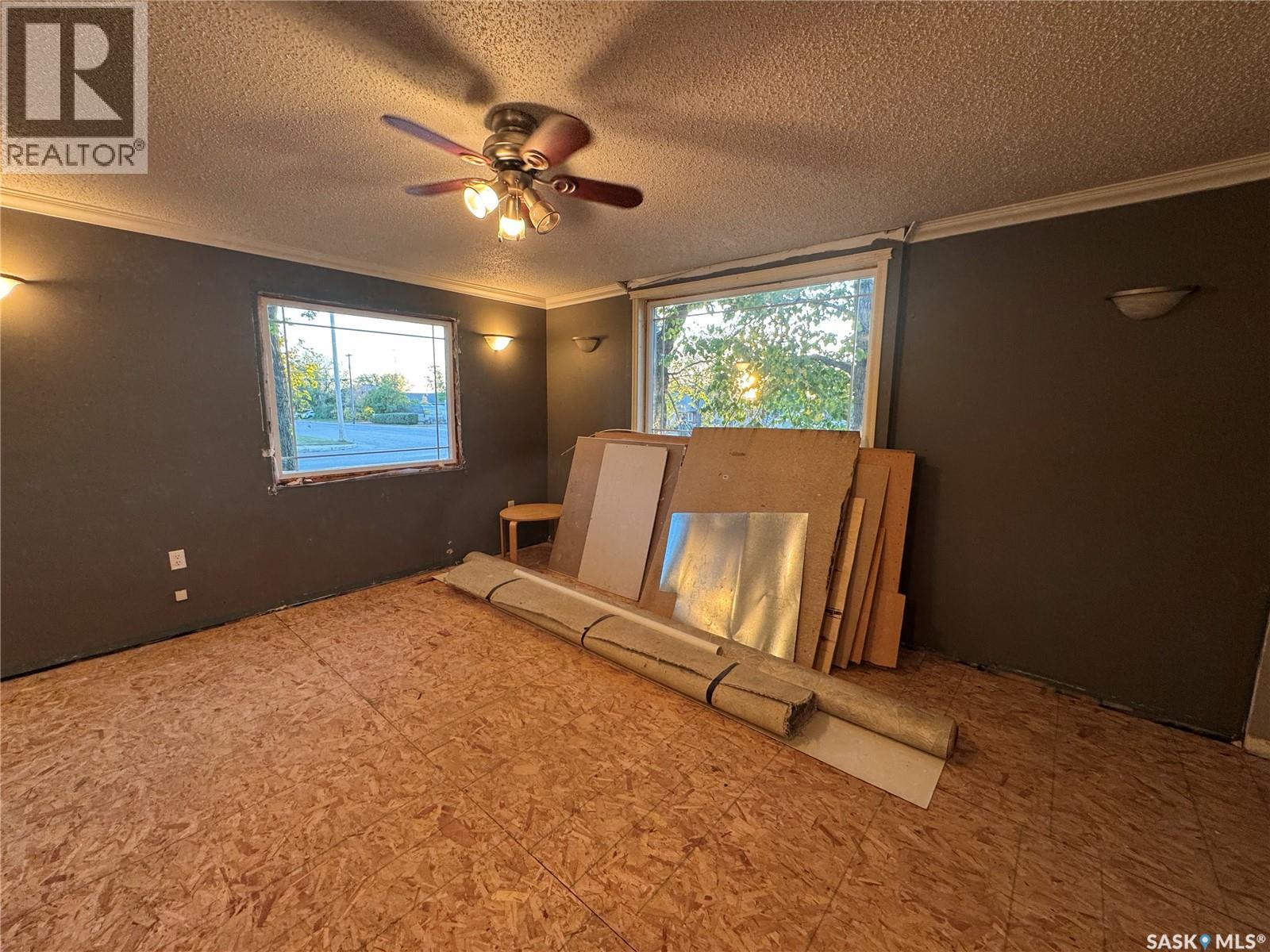 319 3rd Avenue W, Biggar, Saskatchewan  S0K 0M0 - Photo 14 - SK019945