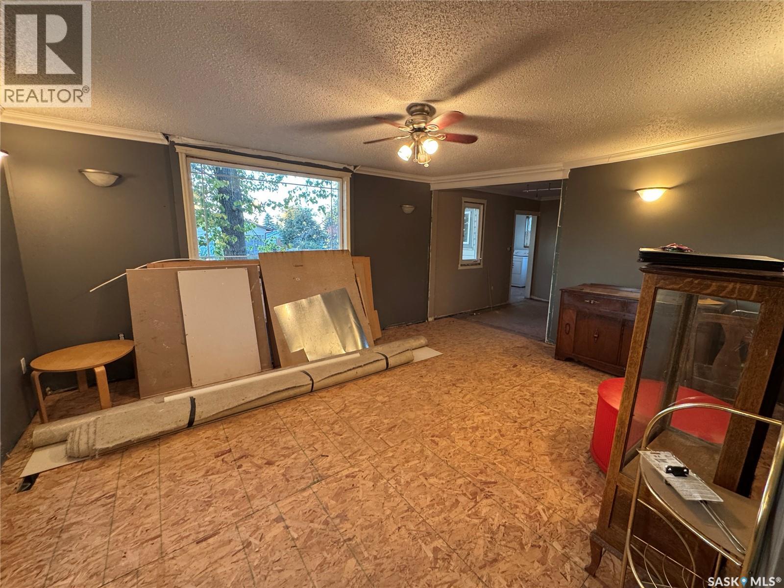 319 3rd Avenue W, Biggar, Saskatchewan  S0K 0M0 - Photo 15 - SK019945