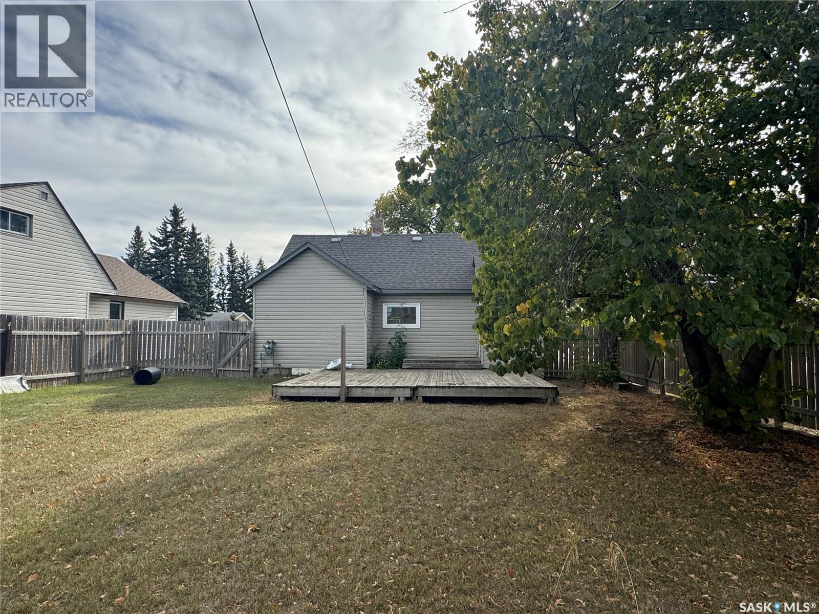319 3rd Avenue W, Biggar, Saskatchewan  S0K 0M0 - Photo 21 - SK019945