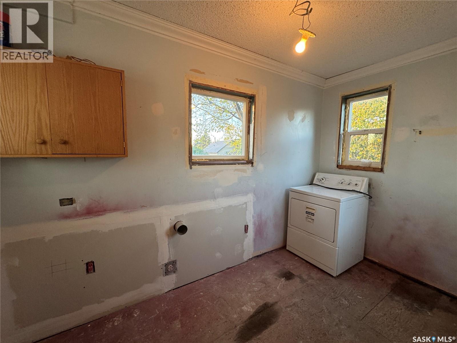 319 3rd Avenue W, Biggar, Saskatchewan  S0K 0M0 - Photo 5 - SK019945