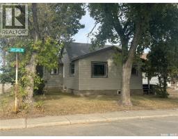 319 3rd AVENUE W