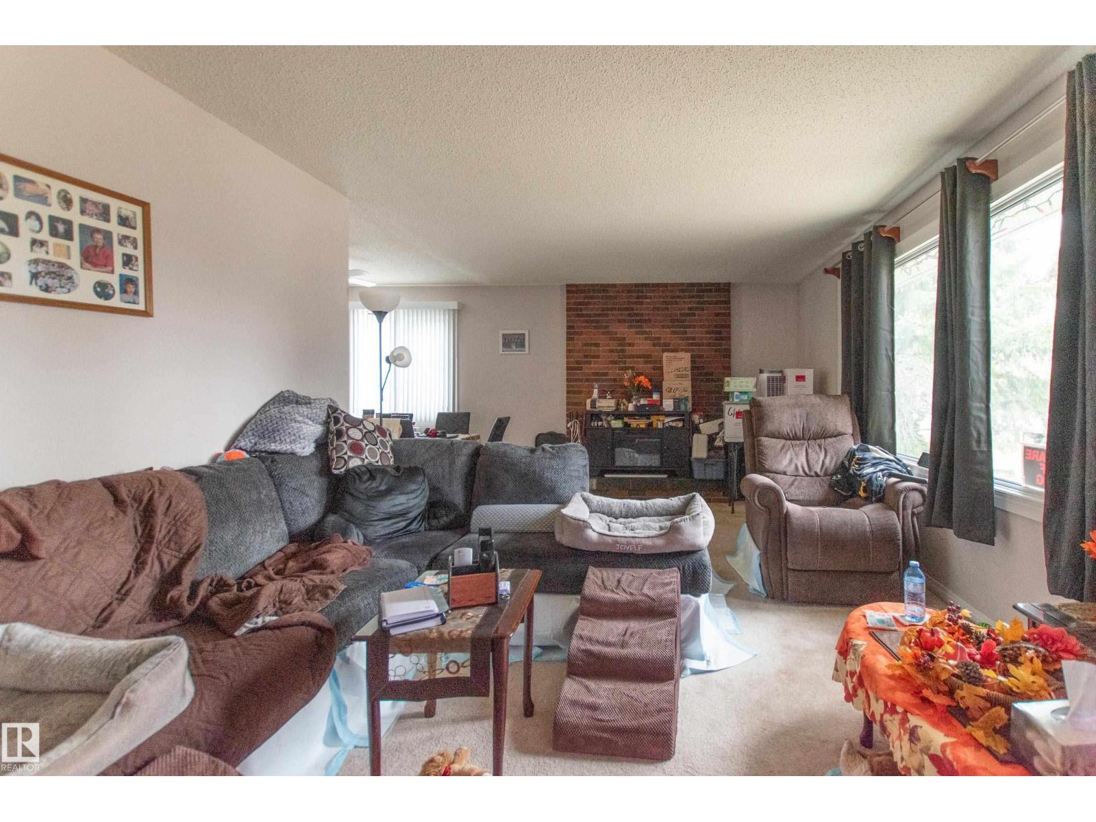 7 Ekota Cr Nw, Edmonton, Alberta  T6K 2J6 - Photo 2 - E4460767