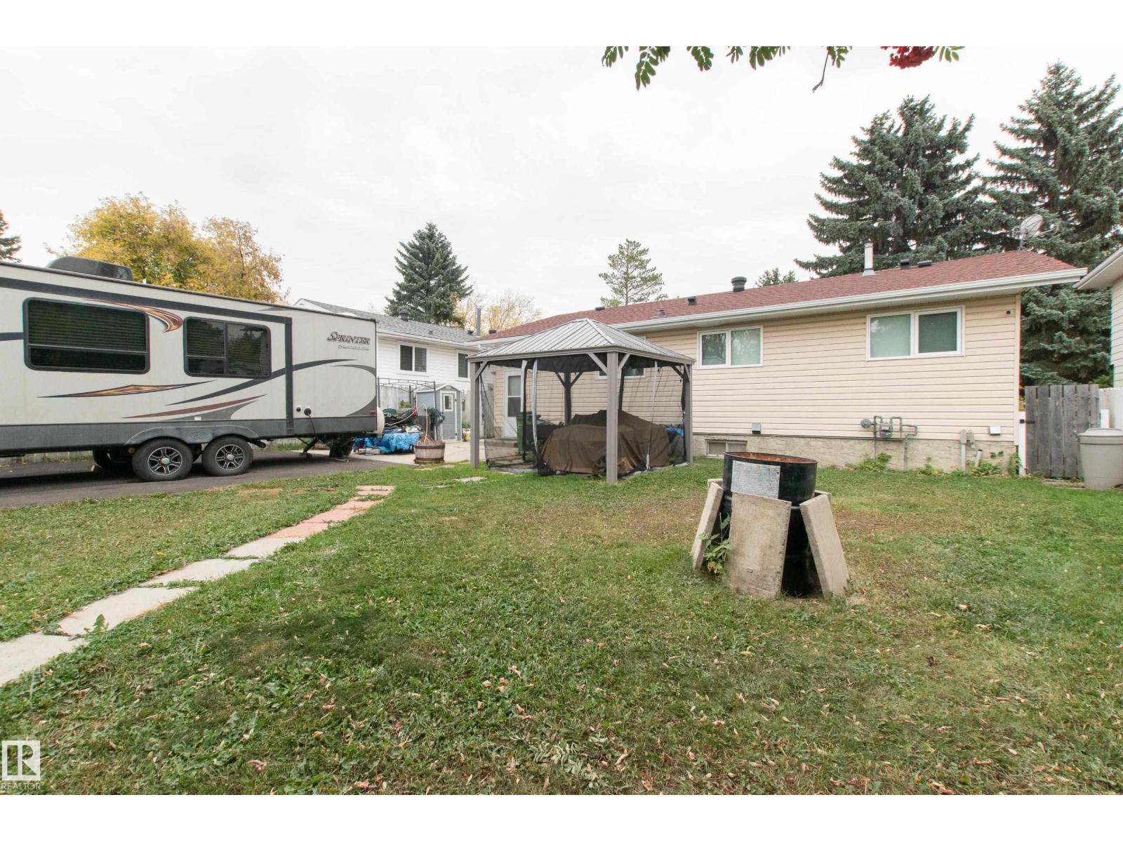 7 Ekota Cr Nw, Edmonton, Alberta  T6K 2J6 - Photo 8 - E4460767