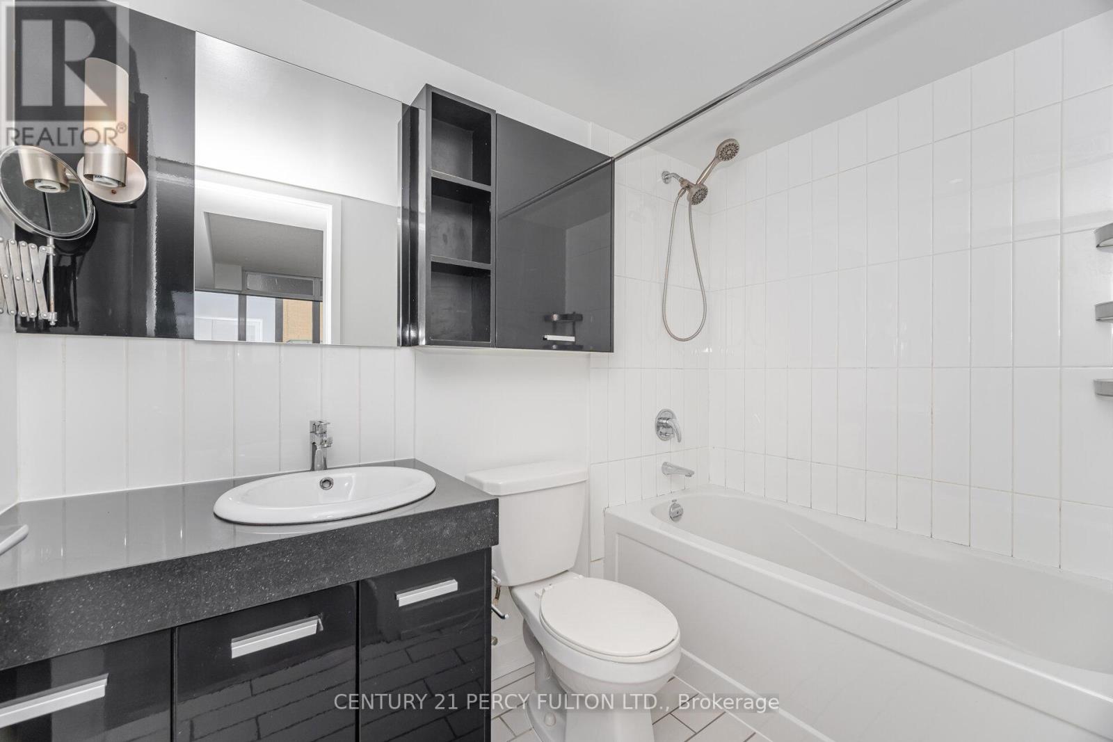 1518 - 19 Singer Court, Toronto (Bayview Village), Ontario  M2K 0B2 - Photo 18 - C12444232