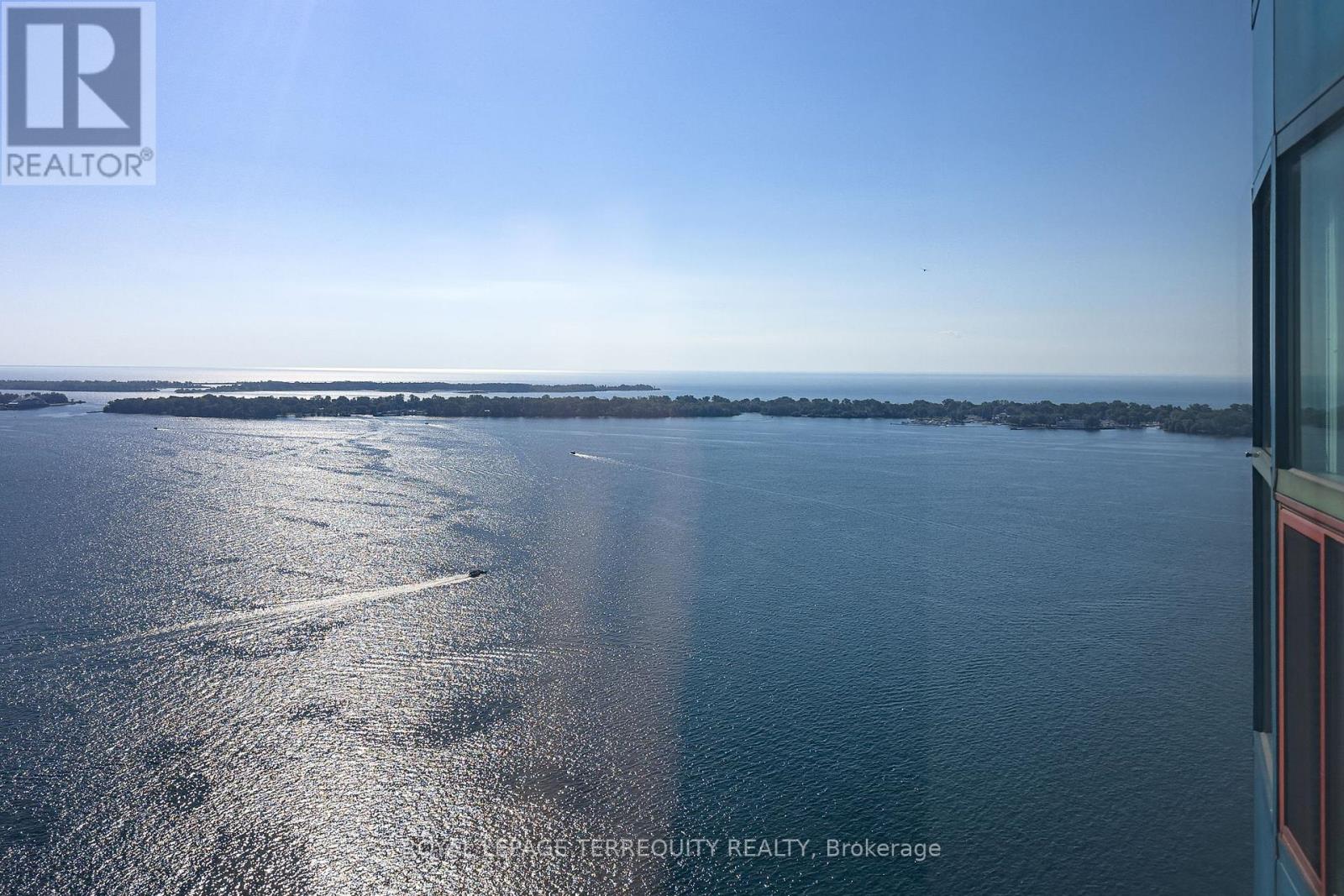3803 - 99 Harbour Square, Toronto, Ontario  M5J 2H2 - Photo 22 - C12444246