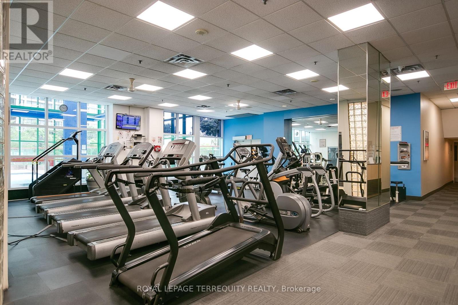 2707 - 77 Harbour Square, Toronto (Waterfront Communities), Ontario  M5J 2S2 - Photo 33 - C12444256