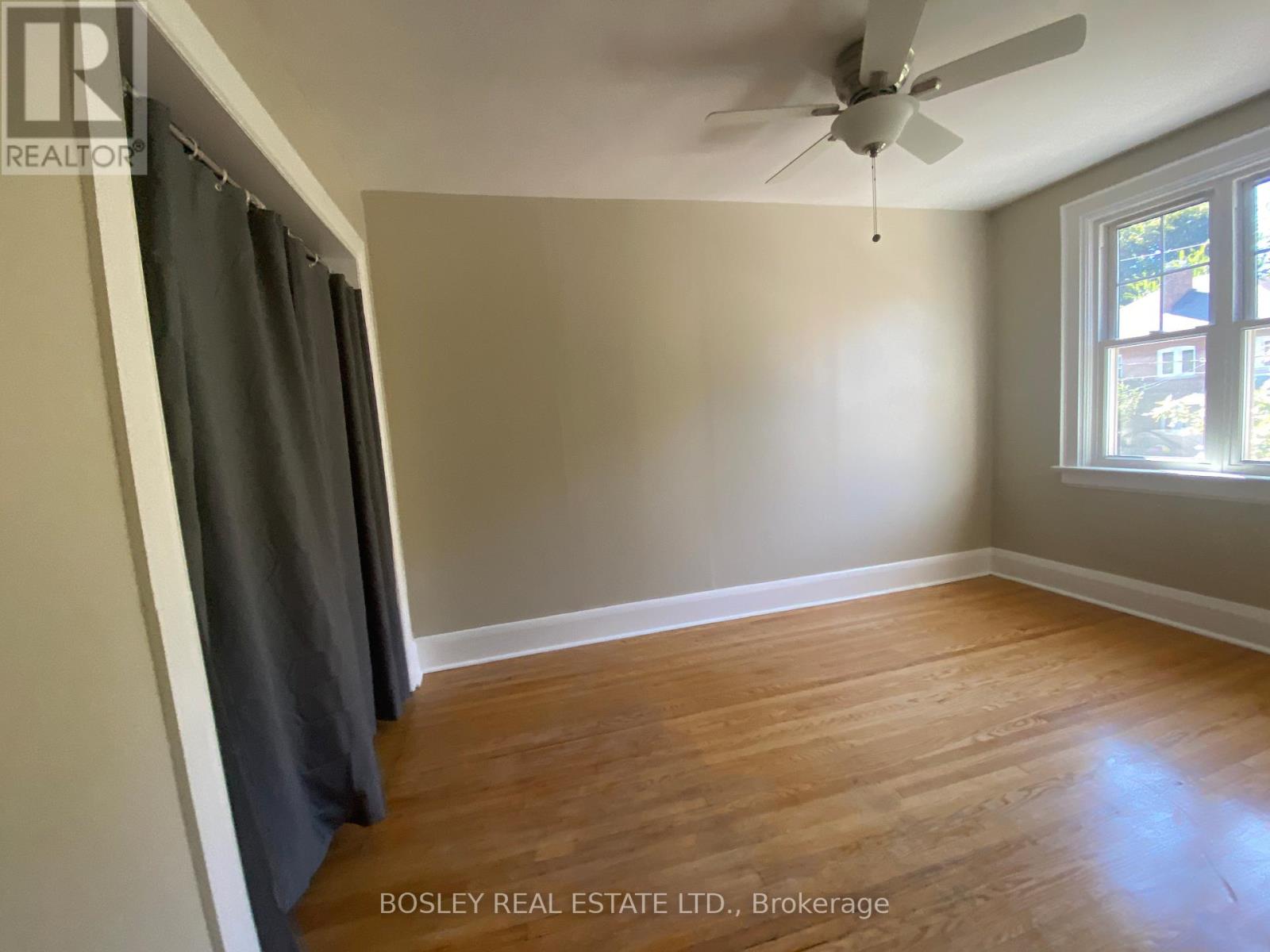 #2 (Upper) - 33 Lorindale Avenue, Toronto, Ontario  M5M 3C3 - Photo 13 - C12444257