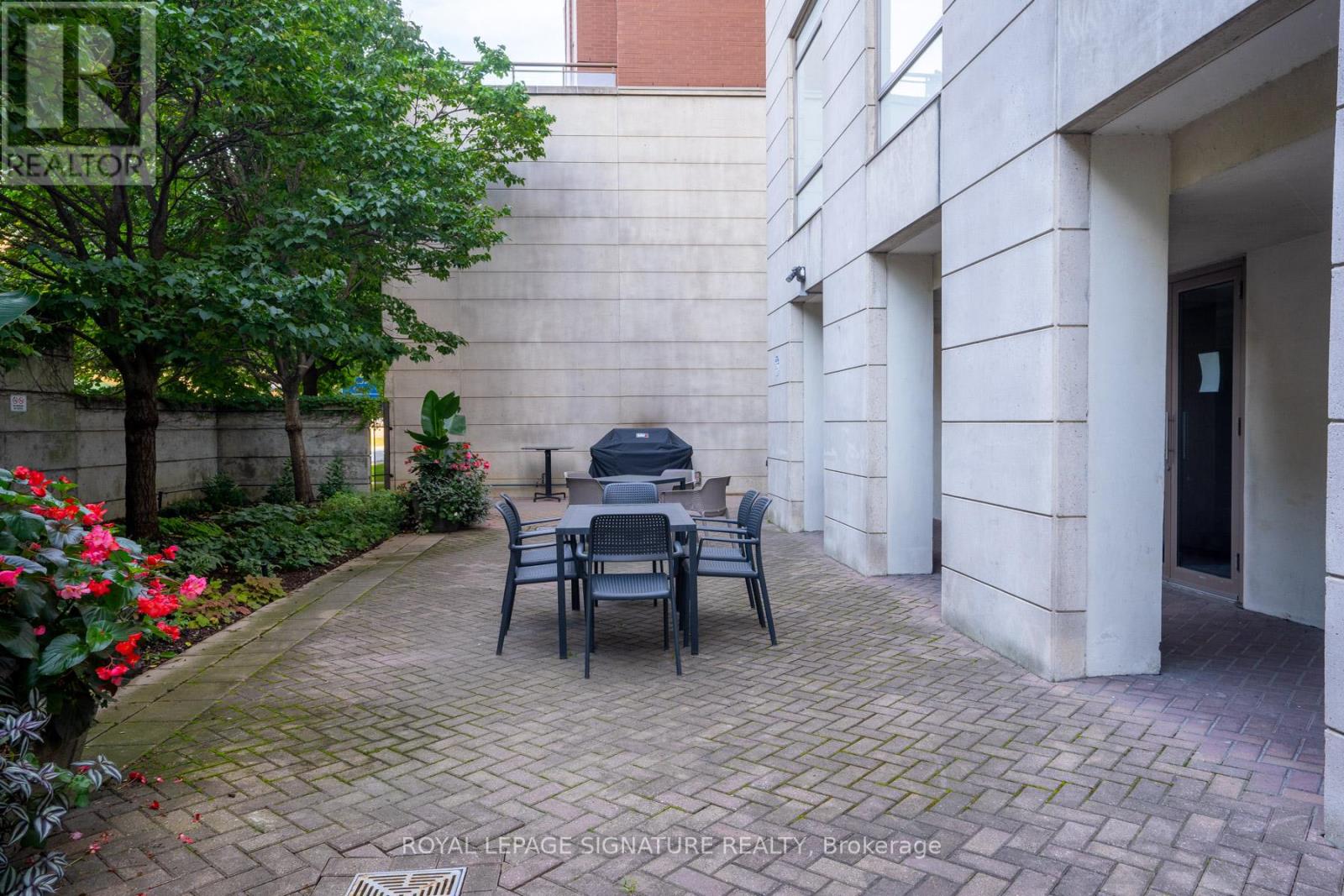 208e - 500 Queens Quay W, Toronto, Ontario  M5V 3K8 - Photo 21 - C12444259