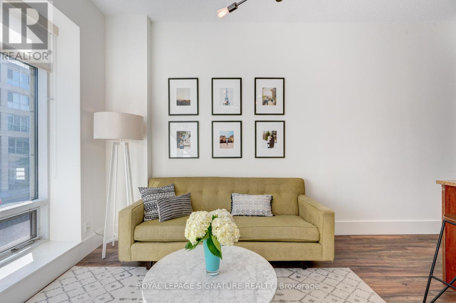 208e - 500 Queens Quay W, Toronto, Ontario  M5V 3K8 - Photo 3 - C12444259