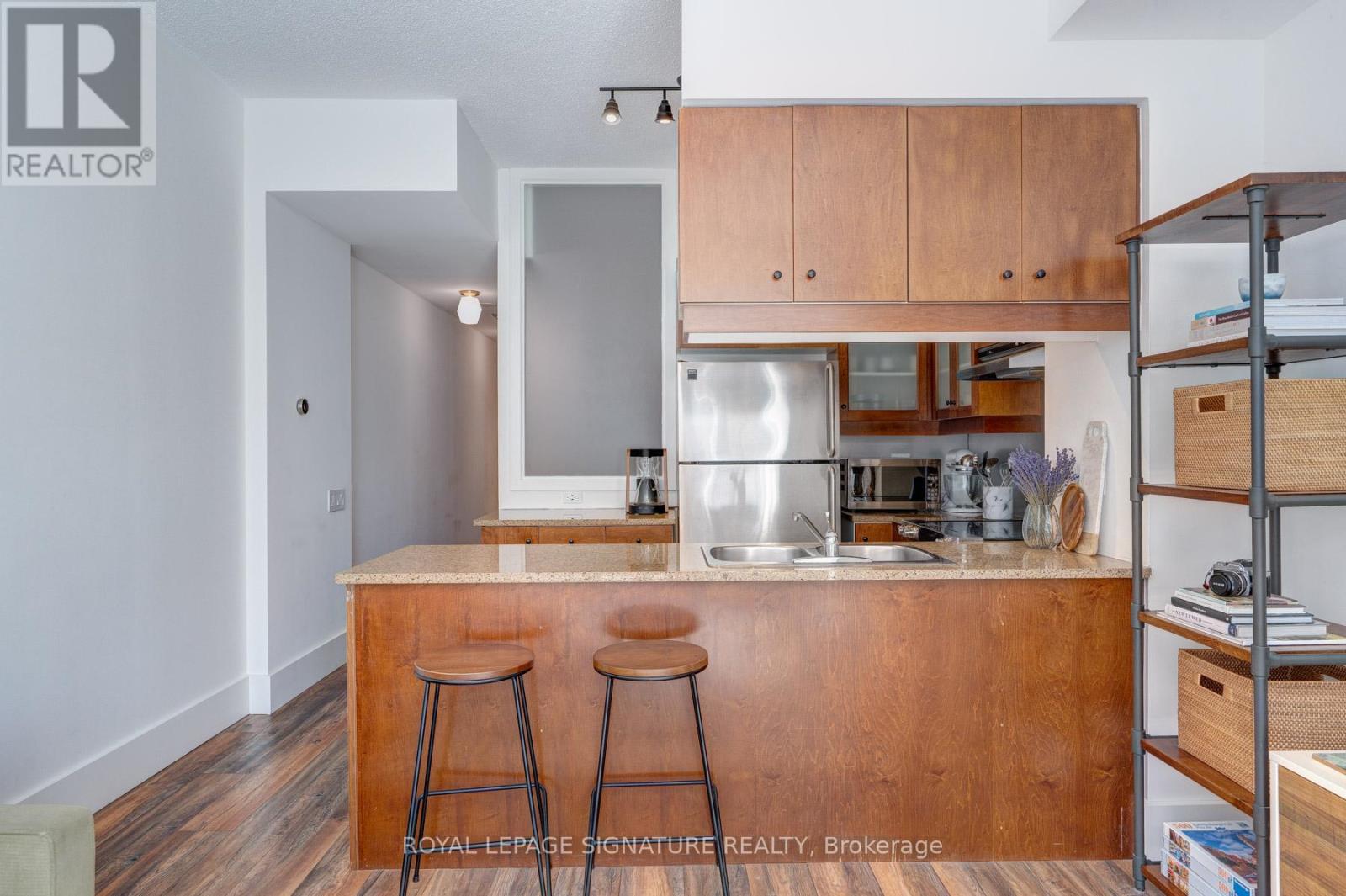 208e - 500 Queens Quay W, Toronto, Ontario  M5V 3K8 - Photo 7 - C12444259