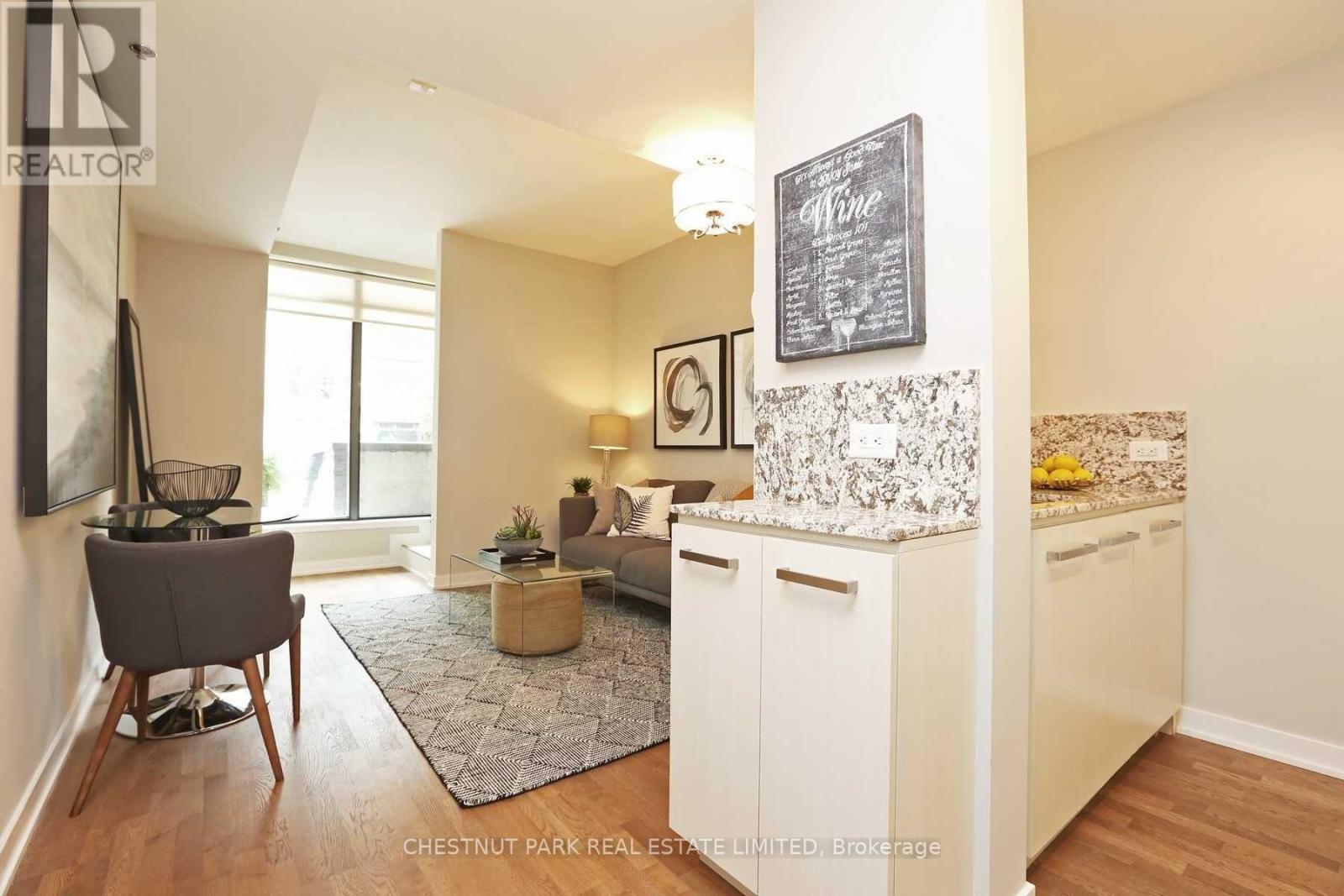 Th25 - 15 Beverley Street, Toronto, Ontario  M5T 1X8 - Photo 5 - C12444287