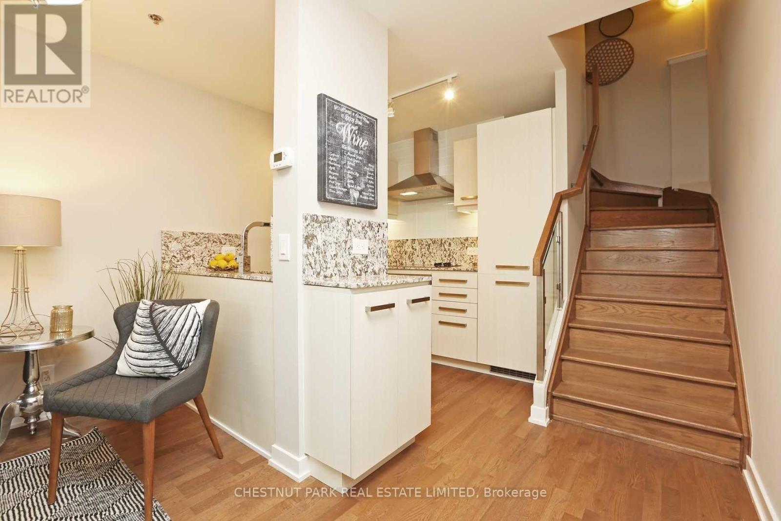 Th25 - 15 Beverley Street, Toronto, Ontario  M5T 1X8 - Photo 6 - C12444287
