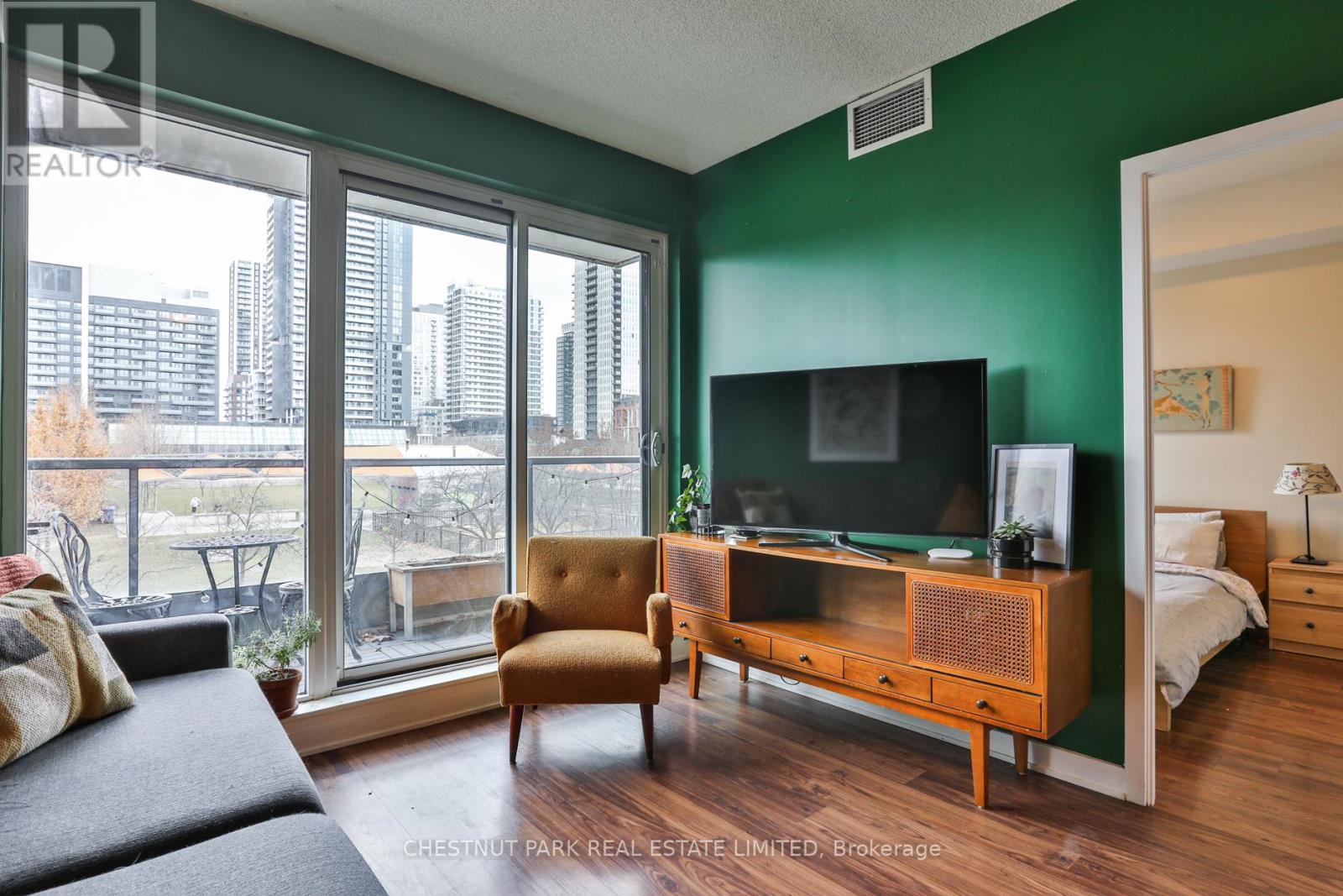 208 - 260 Sackville Street, Toronto (Regent Park), Ontario  M5A 0B3 - Photo 8 - C12444311