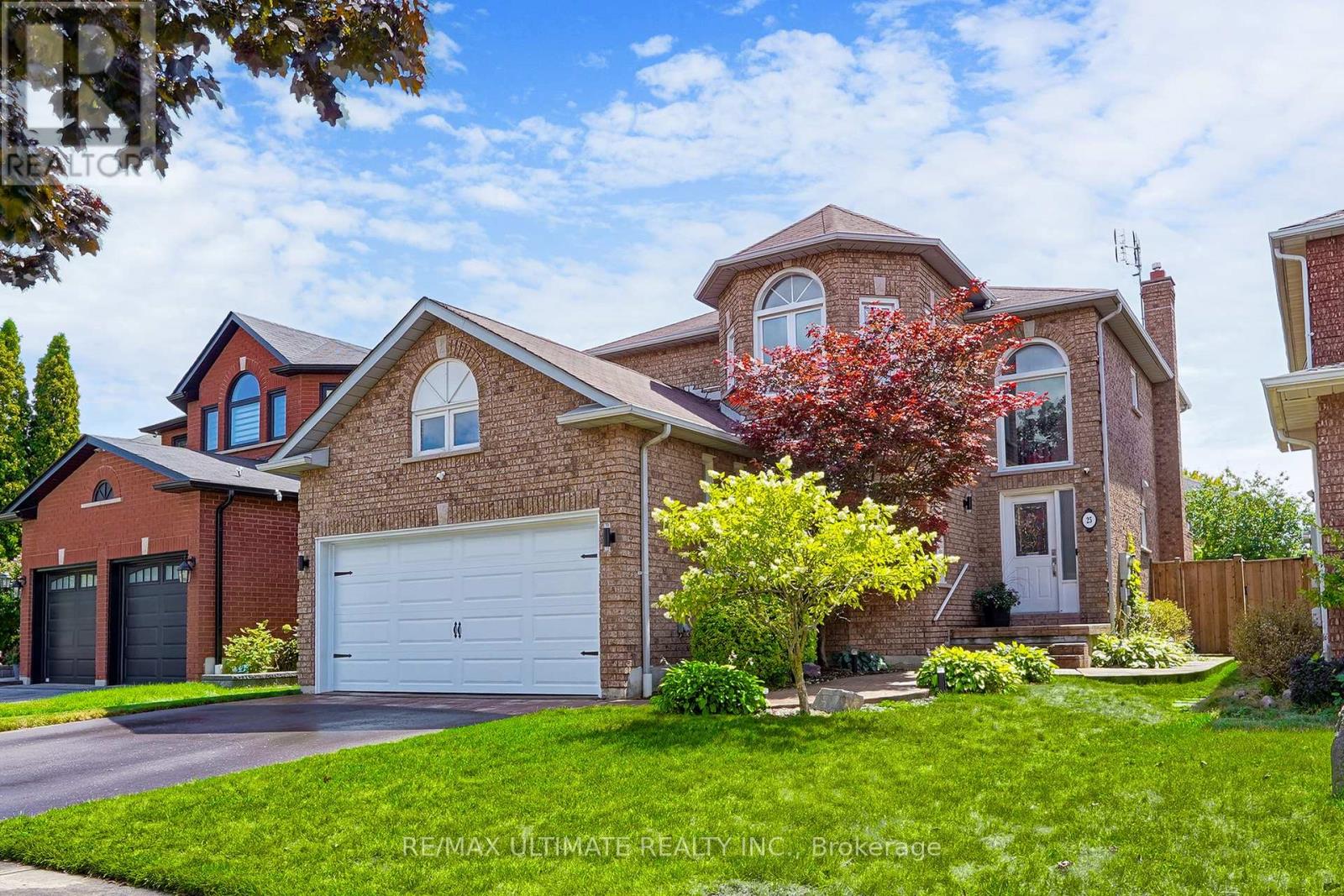 25 Winterberry Drive, Whitby (Rolling Acres), Ontario  L1R 1Z2 - Photo 1 - E12444341