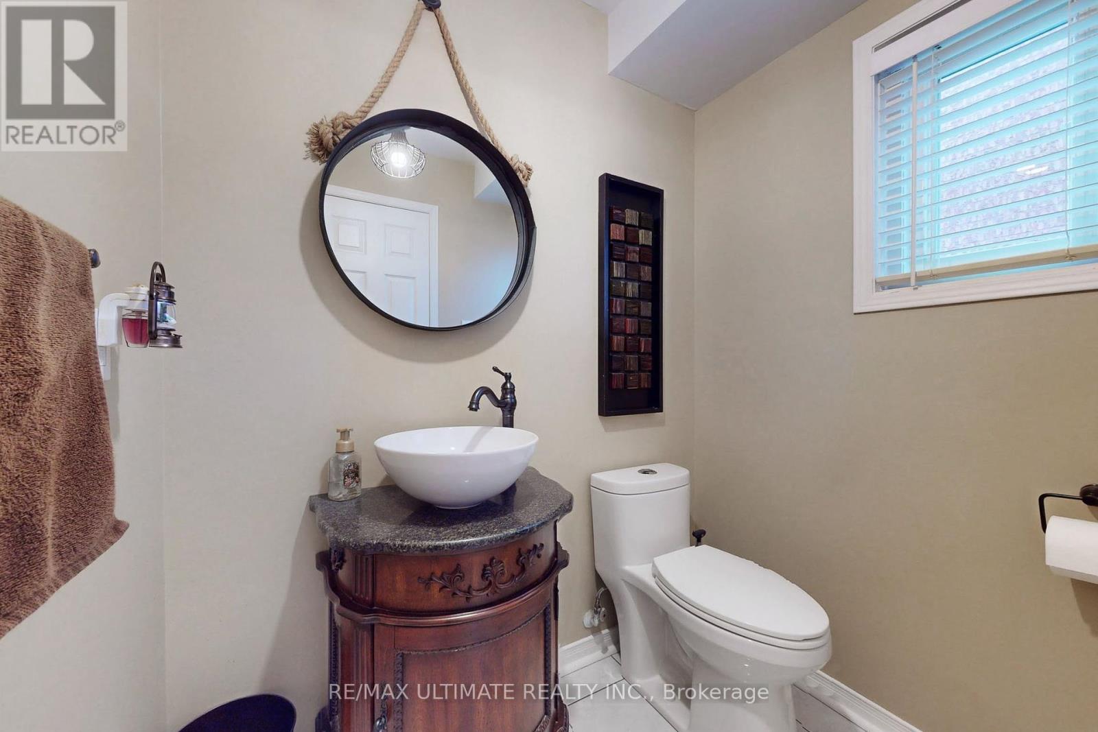 25 Winterberry Drive, Whitby (Rolling Acres), Ontario  L1R 1Z2 - Photo 11 - E12444341