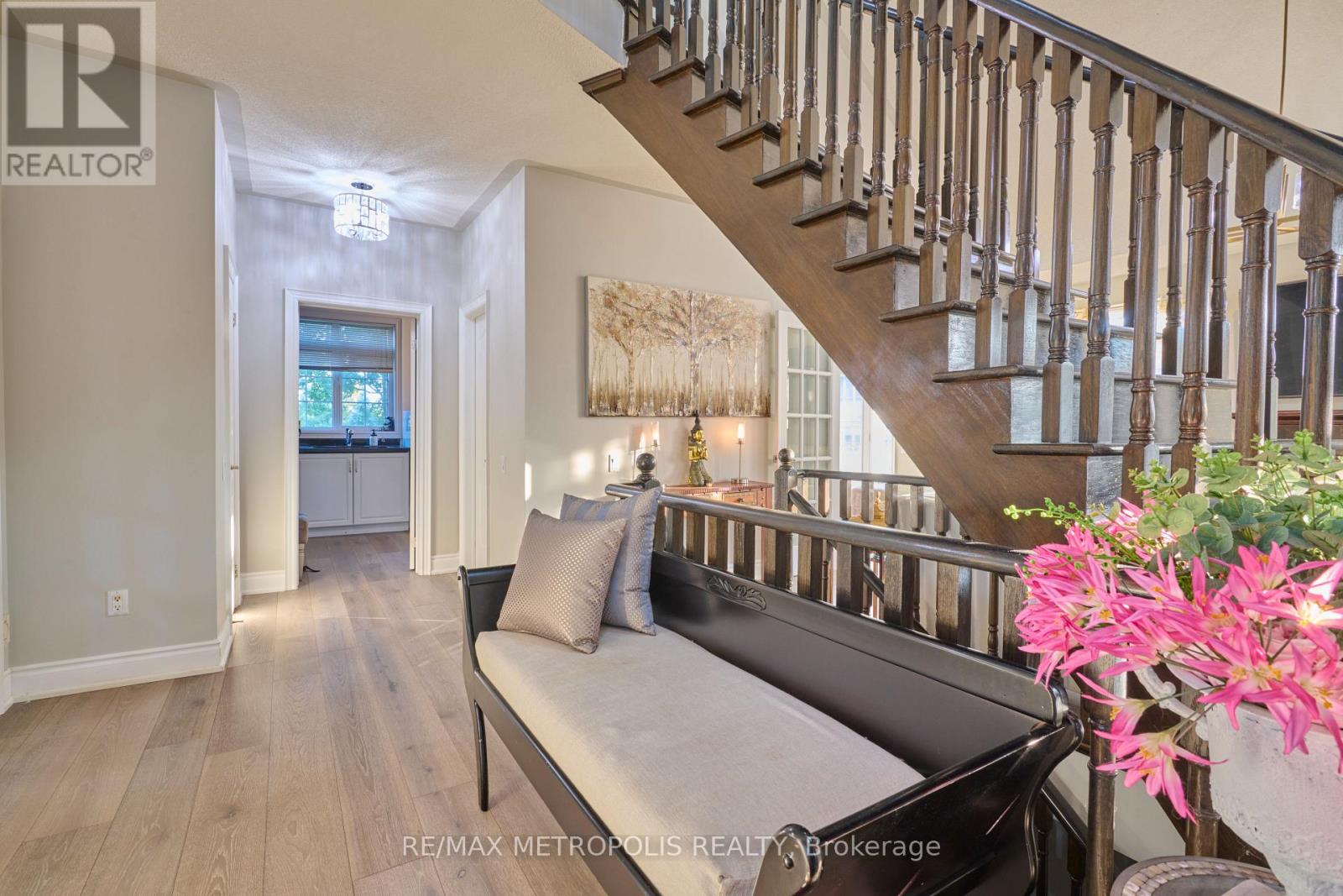 4 Champion Court, Brampton (Credit Valley), Ontario  L6Y 5G9 - Photo 17 - W12443242