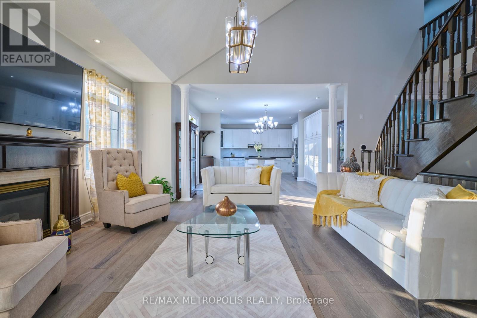 4 Champion Court, Brampton (Credit Valley), Ontario  L6Y 5G9 - Photo 19 - W12443242