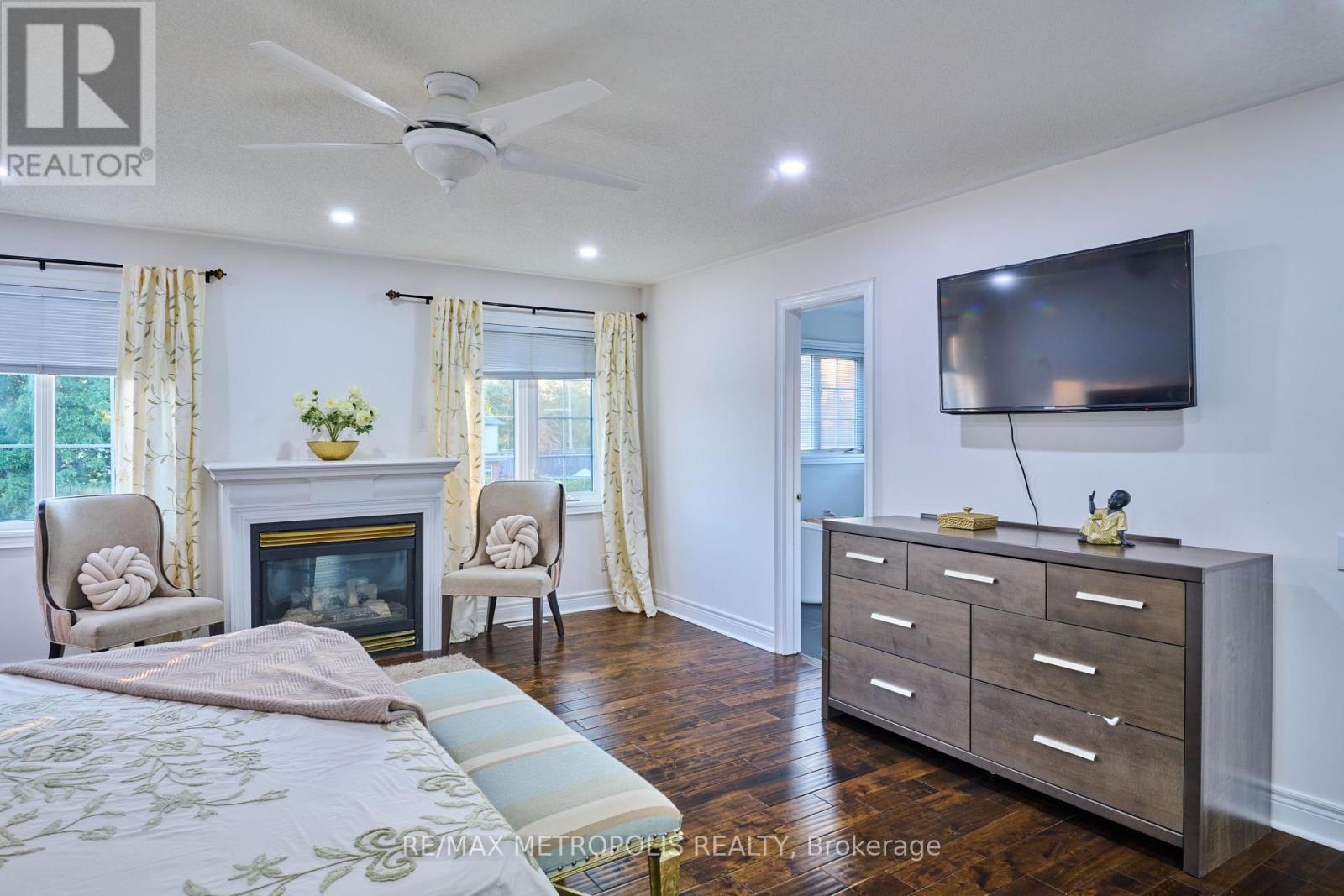 4 Champion Court, Brampton (Credit Valley), Ontario  L6Y 5G9 - Photo 32 - W12443242