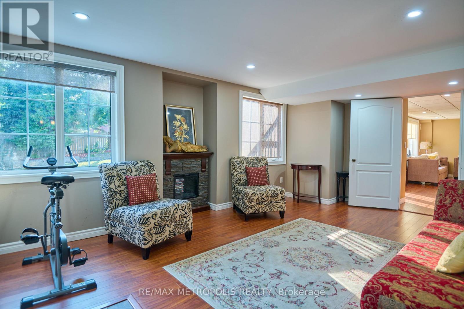 4 Champion Court, Brampton (Credit Valley), Ontario  L6Y 5G9 - Photo 45 - W12443242