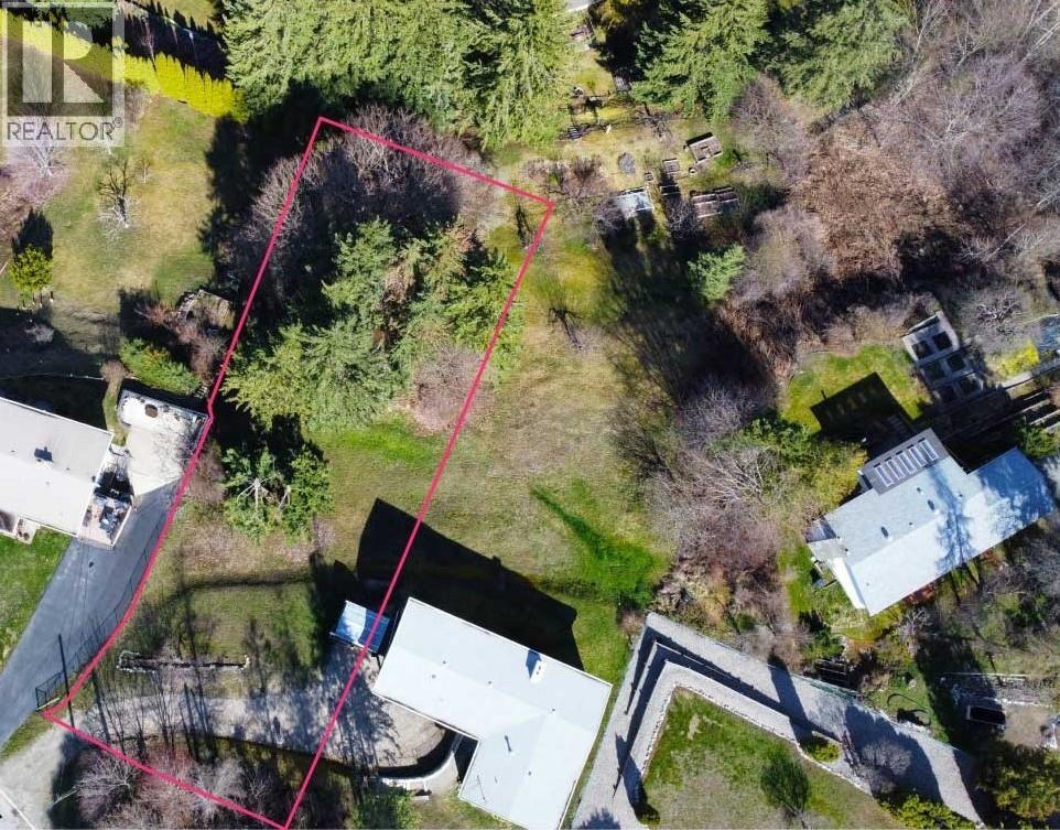 1711 12 Avenue SE, Salmon Arm, British Columbia