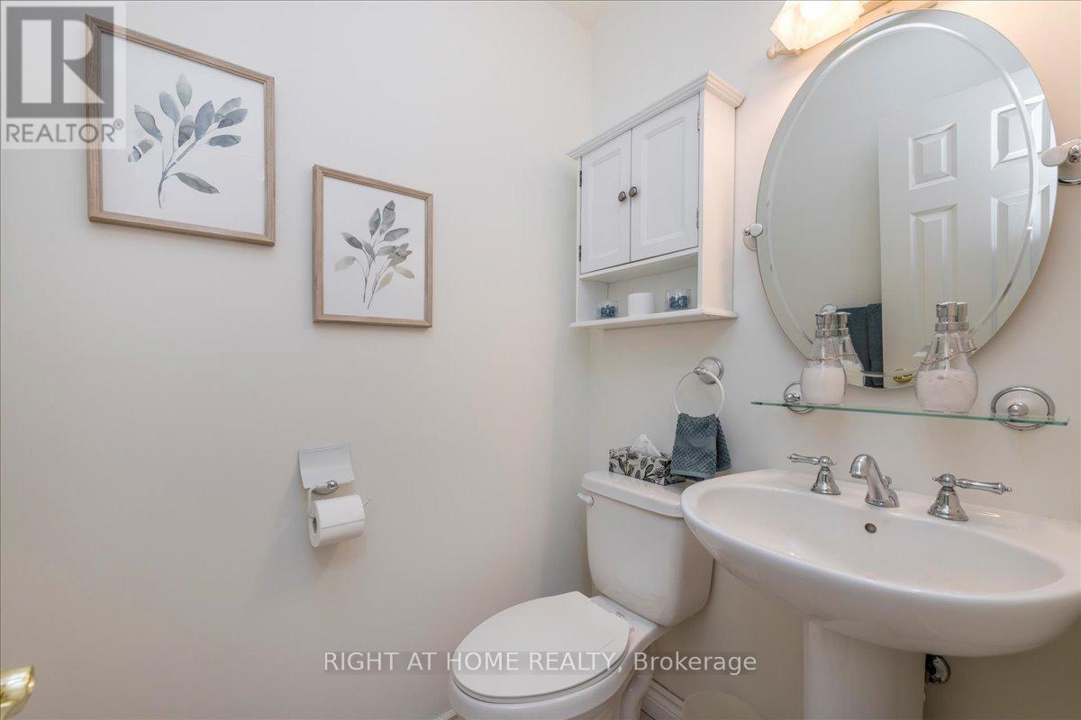 140 Orsi Drive, Newmarket (Gorham-College Manor), Ontario  L3Y 3H6 - Photo 15 - N12444224