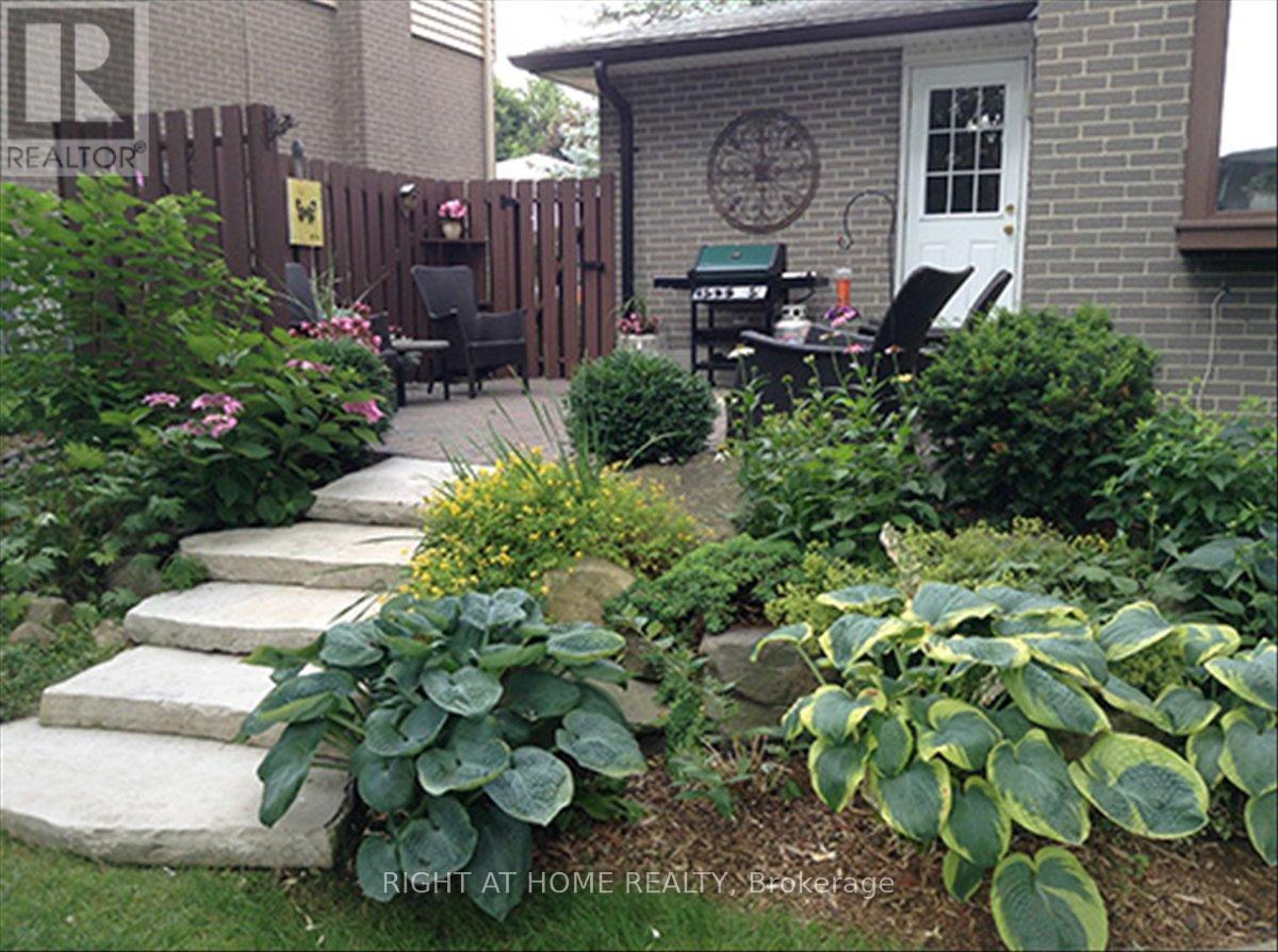 140 Orsi Drive, Newmarket (Gorham-College Manor), Ontario  L3Y 3H6 - Photo 36 - N12444224