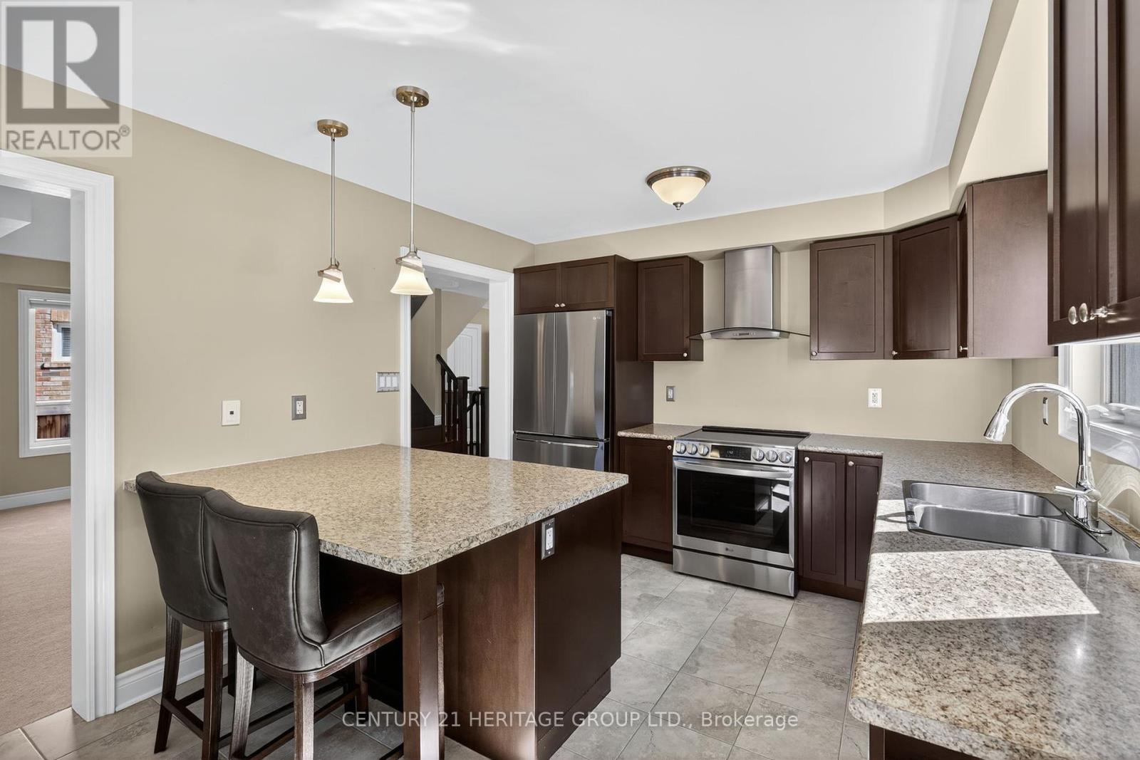 63 Jewelwing Court, Bradford West Gwillimbury (Bradford), Ontario  L3Z 0N7 - Photo 14 - N12444286