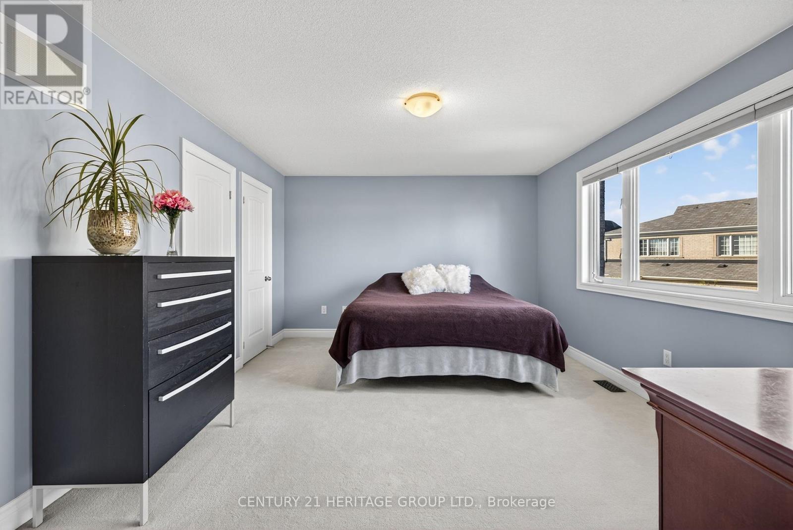 63 Jewelwing Court, Bradford West Gwillimbury (Bradford), Ontario  L3Z 0N7 - Photo 20 - N12444286