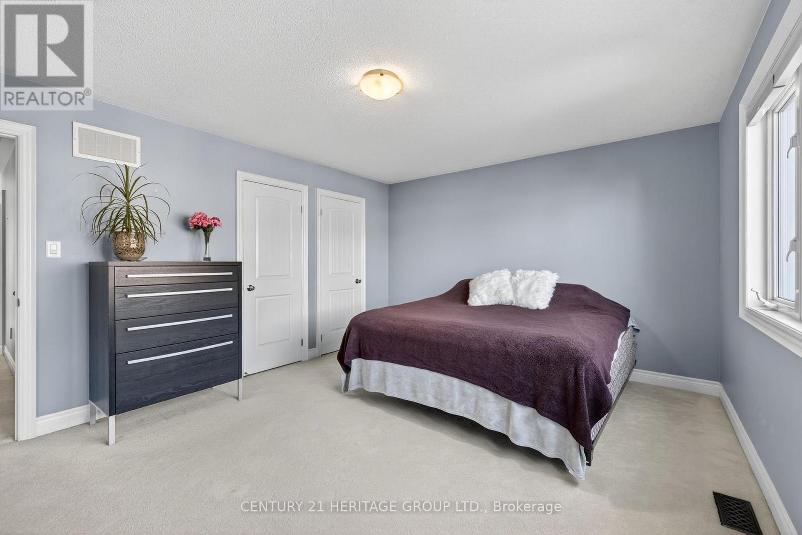 63 Jewelwing Court, Bradford West Gwillimbury (Bradford), Ontario  L3Z 0N7 - Photo 21 - N12444286