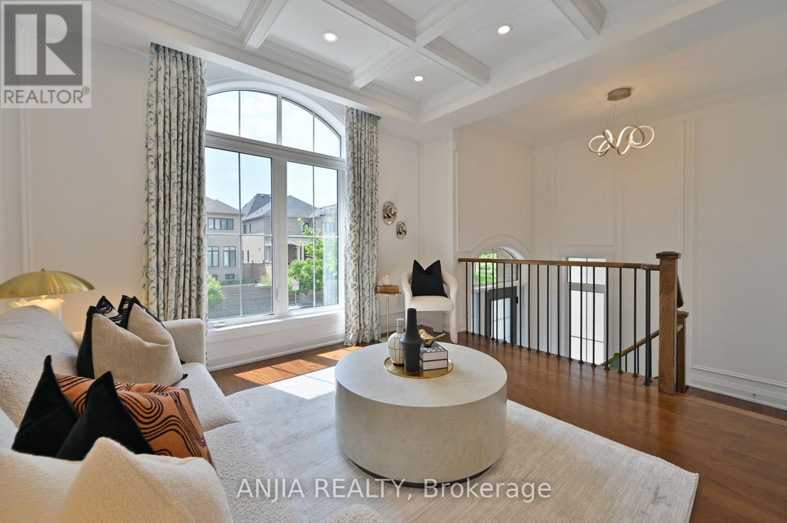 37 Duncombe Lane, Richmond Hill (South Richvale), Ontario  L4C 1C2 - Photo 7 - N12444307
