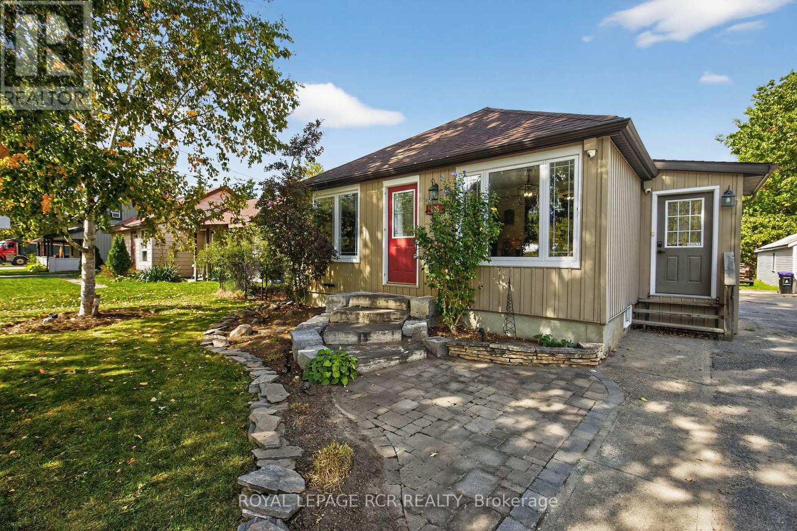 125 King Street, Essa (Angus), Ontario  L0M 1B0 - Photo 2 - N12444310